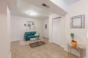 2011 W Cullerton St, Chicago, IL 60608 - Photo 10
