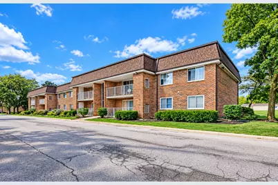 1106 Westover Lane #2B, Schaumburg, IL 60193 - Photo 1