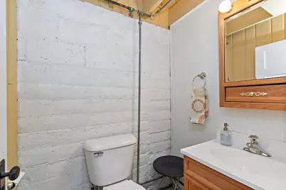 735 Ellwood Avenue, Dekalb, IL 60115 - Photo 22