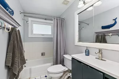 735 Ellwood Avenue, Dekalb, IL 60115 - Photo 14