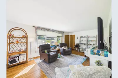 220 Fairview Boulevard, Rockford, IL 61107 - Photo 8