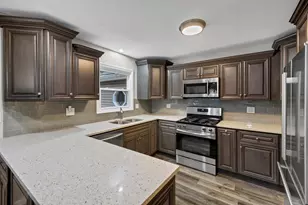 230 St Andrews Dr, Bolingbrook, IL 60440 - Photo 4