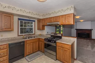 727 Blackbird Ct, Geneseo, IL 61254 - Photo 12