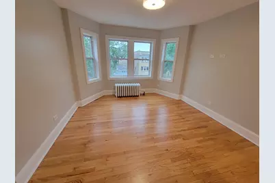 6432 N Richmond Street #3, Chicago, IL 60645 - Photo 2