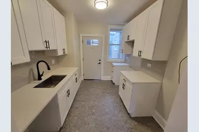 6432 N Richmond Street #3, Chicago, IL 60645 - Photo 4