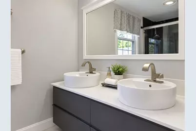 933 Country Lane, Buffalo Grove, IL 60089 - Photo 16