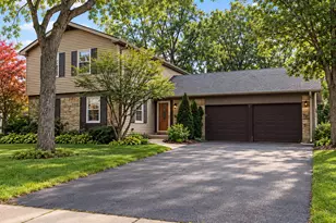 933 Country Ln, Buffalo Grove, IL 60089 - Photo 36