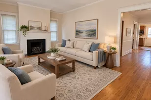 1018 Oakwood Ave, Wilmette, IL 60091 - Photo 4