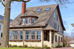 1018 Oakwood Ave, Wilmette, IL 60091 - Photo 1