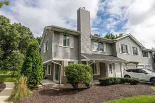 7615 Bristol Ct, Woodridge, IL 60517 - Photo 2