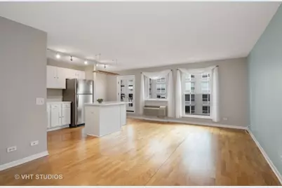 711 W Gordon Terrace #813, Chicago, IL 60613 - Photo 4