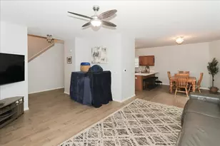 2 Terrace Ln, Lake Zurich, IL 60047 - Photo 6