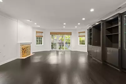 333 E Westminster Road #2B, Lake Forest, IL 60045 - Photo 4