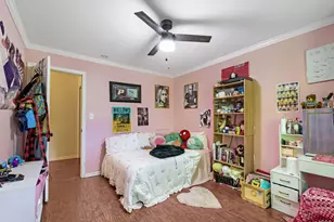 1410 W Sherwin Ave, Chicago, IL 60626 - Photo 22