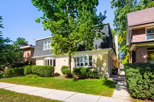 1410 W Sherwin Ave, Chicago, IL 60626 - Photo 2