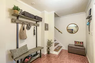 1410 W Sherwin Ave, Chicago, IL 60626 - Photo 12