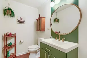 1410 W Sherwin Ave, Chicago, IL 60626 - Photo 16