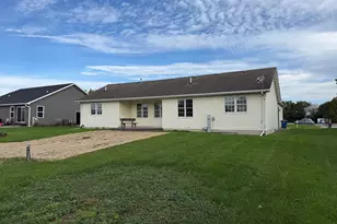 1890 Anne Ln, Morris, IL 60450 - Photo 18