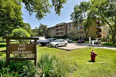 945 E Kenilworth Avenue #325, Palatine, IL 60074 - Photo 2
