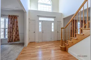 2095 Rockland Dr, Aurora, IL 60503 - Photo 6