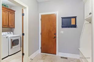 37W209 Deer Pond Ct, Saint Charles, IL 60175 - Photo 74