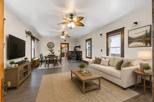 127 S River St, Montgomery, IL 60538 - Photo 10