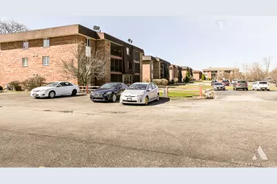 9114 W 140th Street #201, Orland Park, IL 60462 - Photo 6