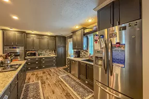 620 Walnut St, Humboldt, IL 61931 - Photo 16