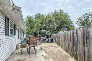 620 Walnut St, Humboldt, IL 61931 - Photo 34