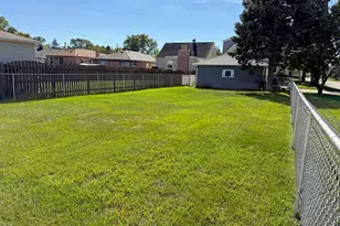 1759 Coolidge Ave, Berkeley, IL 60163 - Photo 4