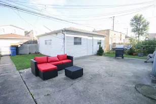 5338 W Montrose Ave, Chicago, IL 60641 - Photo 48
