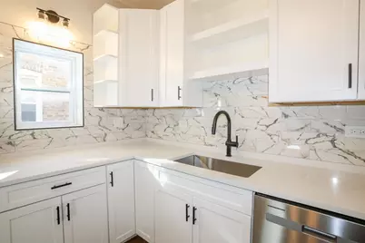 5338 W Montrose Avenue, Chicago, IL 60641 - Photo 6