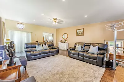 93 E Craig Drive, Chicago Heights, IL 60411 - Photo 4
