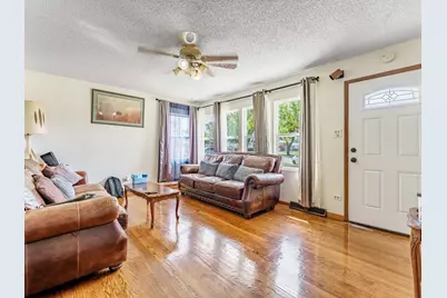 93 E Craig Drive, Chicago Heights, IL 60411 - Photo 8