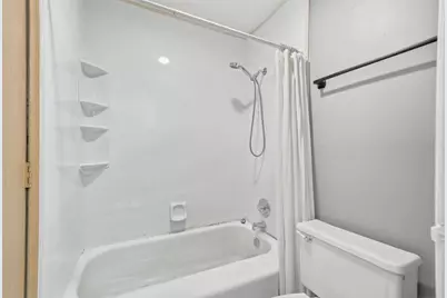 9S110 Lake Drive #104, Willowbrook, IL 60527 - Photo 10