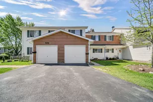 526 Alton Ct, Carol Stream, IL 60188 - Photo 2