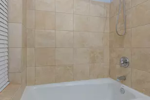 2254 W Adams St, Chicago, IL 60612 - Photo 18