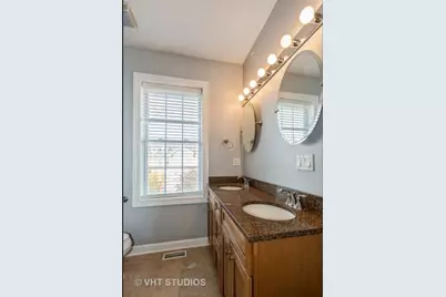 1677 Church Street #1677, Evanston, IL 60201 - Photo 4
