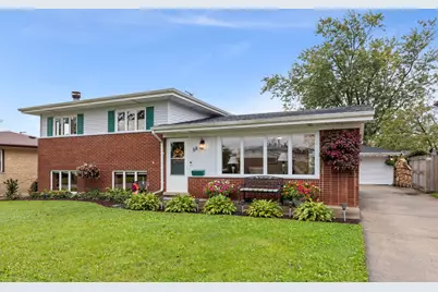 56 Peyton Drive, Chicago Heights, IL 60411 - Photo 2