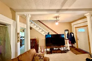 601 NW 6th St, Aledo, IL 61231 - Photo 2