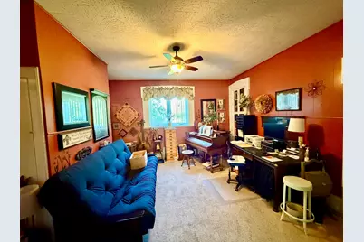 601 NW 6th Street, Aledo, IL 61231 - Photo 6