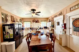 601 NW 6th St, Aledo, IL 61231 - Photo 4