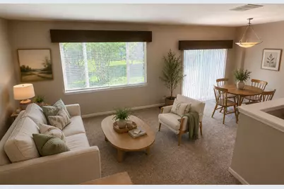 647 W Jonathan Drive, Round Lake, IL 60073 - Photo 2