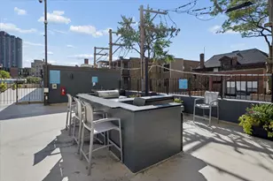 655 W Irving Park Rd, Chicago, IL 60613 - Photo 20