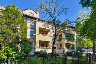4601 N Malden St, Chicago, IL 60640 - Photo 2