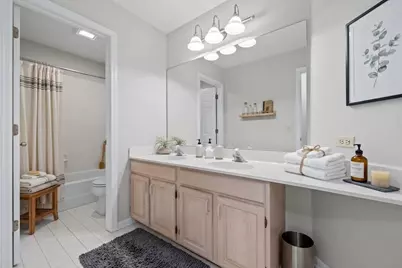 352 Satinwood Court N, Buffalo Grove, IL 60089 - Photo 12
