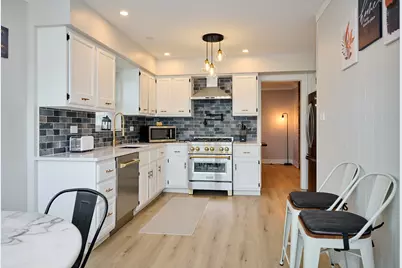 4555 Cleveland Street, Skokie, IL 60076 - Photo 20