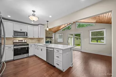 11611 Douglas Avenue, Huntley, IL 60142 - Photo 18