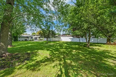 11611 Douglas Avenue, Huntley, IL 60142 - Photo 8