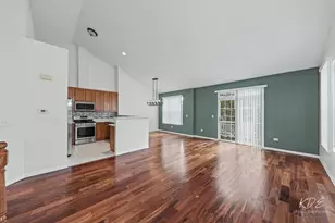 913 Neudearborn Ln, Naperville, IL 60563 - Photo 6
